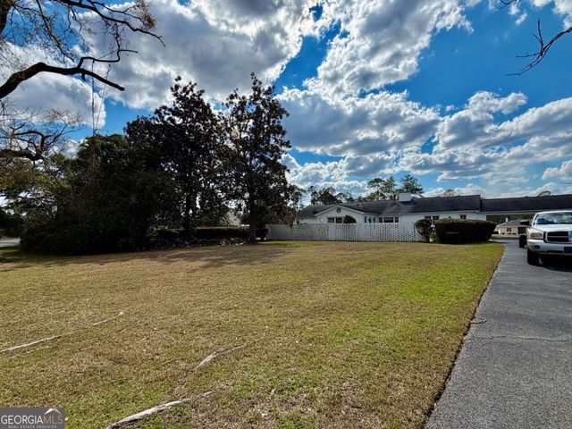 1206 Center Drive, Vidalia, GA 30474