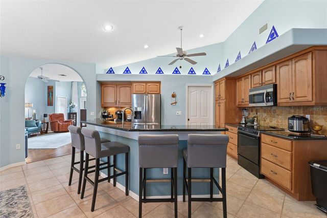 5511 61ST LANE E, Bradenton, FL 34203