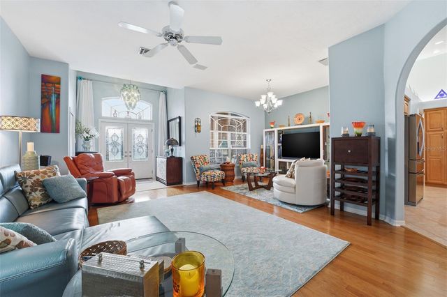 5511 61ST LANE E, Bradenton, FL 34203