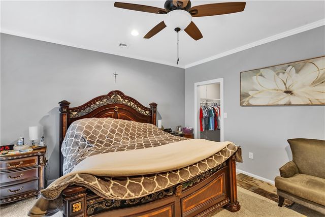 10 Walker St, Collier Twp, PA 15071