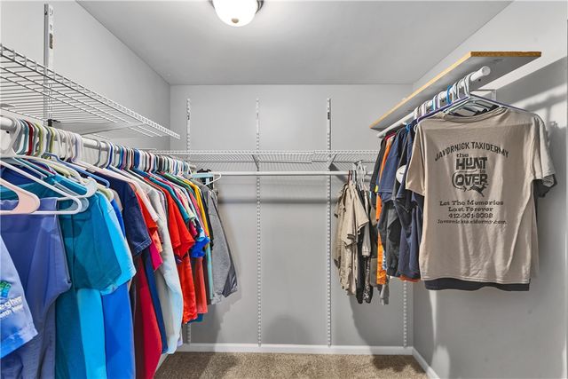 10 Walker St, Collier Twp, PA 15071