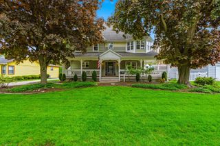 16843 Elm Lane Drive, Tinley Park, IL 60477