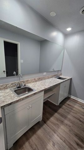 601 Dave Creek Pkwy Apt 73, Fairfield Bay, AR 72088