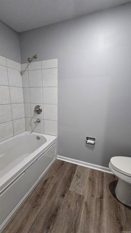 601 Dave Creek Pkwy Apt 73, Fairfield Bay, AR 72088