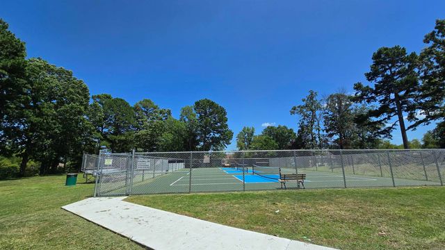 601 Dave Creek Pkwy Apt 73, Fairfield Bay, AR 72088