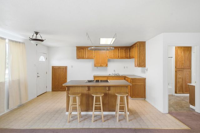 15828 Barney, Plymouth, CA 95669