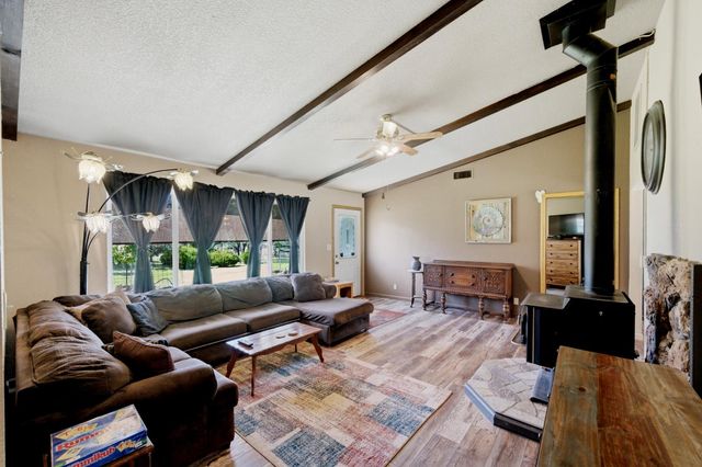 15828 Barney, Plymouth, CA 95669