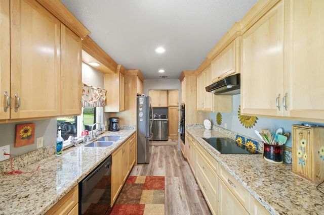 15828 Barney, Plymouth, CA 95669