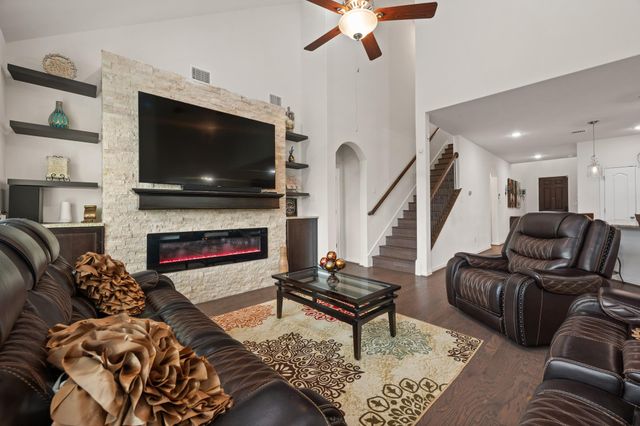 145 Findley Ave, Leander, TX 78641