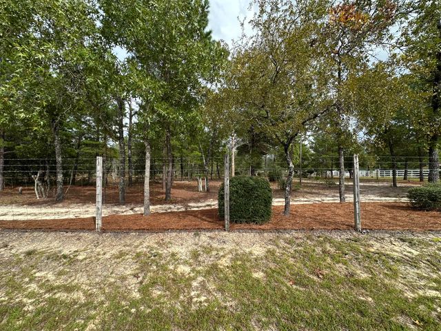 325 Blackfoot Drive, Defuniak Springs, FL 32433