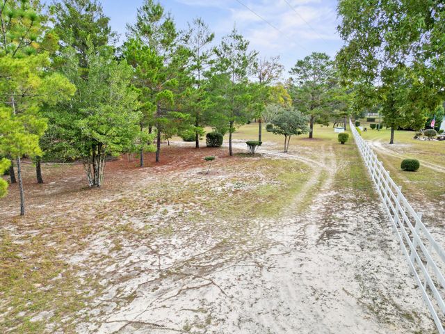 325 Blackfoot Drive, Defuniak Springs, FL 32433