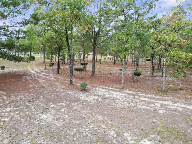 325 Blackfoot Drive, Defuniak Springs, FL 32433