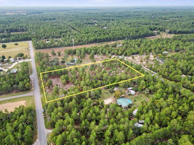 325 Blackfoot Drive, Defuniak Springs, FL 32433