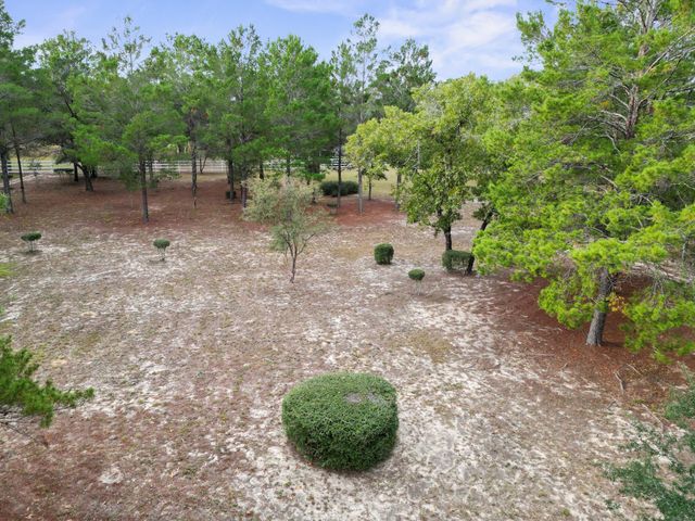 325 Blackfoot Drive, Defuniak Springs, FL 32433