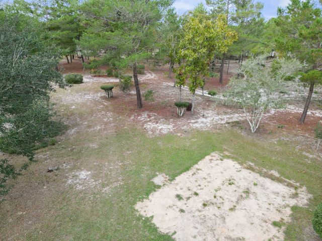 325 Blackfoot Drive, Defuniak Springs, FL 32433