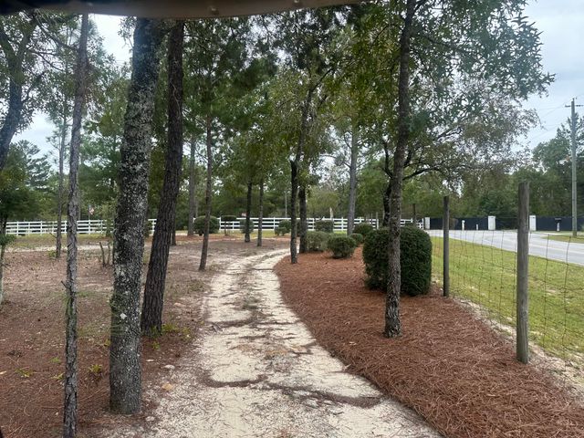 325 Blackfoot Drive, Defuniak Springs, FL 32433