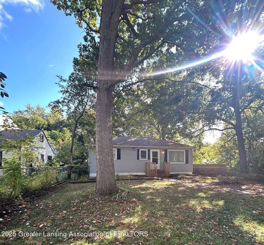 1523 Biltmore Street, Lansing, MI 48906