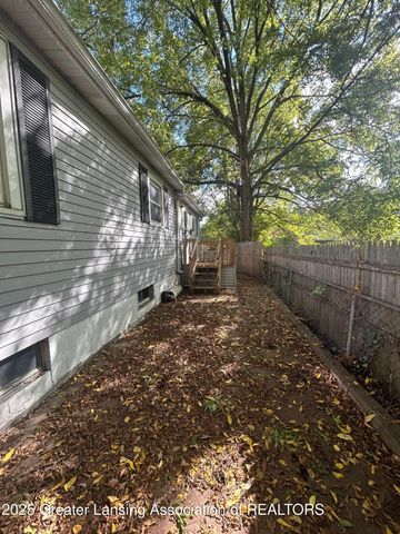 1523 Biltmore Street, Lansing, MI 48906