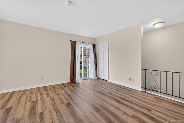 440 Carpenter Avenue 11, Newburgh, NY 12550