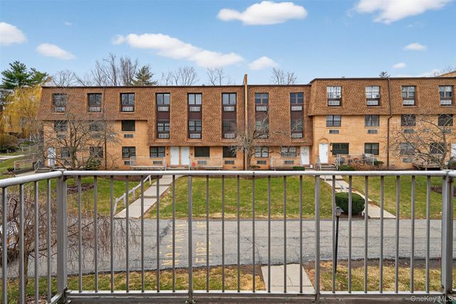 440 Carpenter Avenue 11, Newburgh, NY 12550