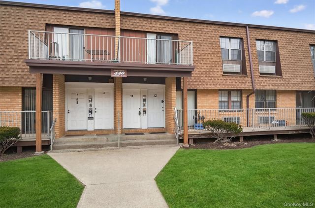 440 Carpenter Avenue 11, Newburgh, NY 12550