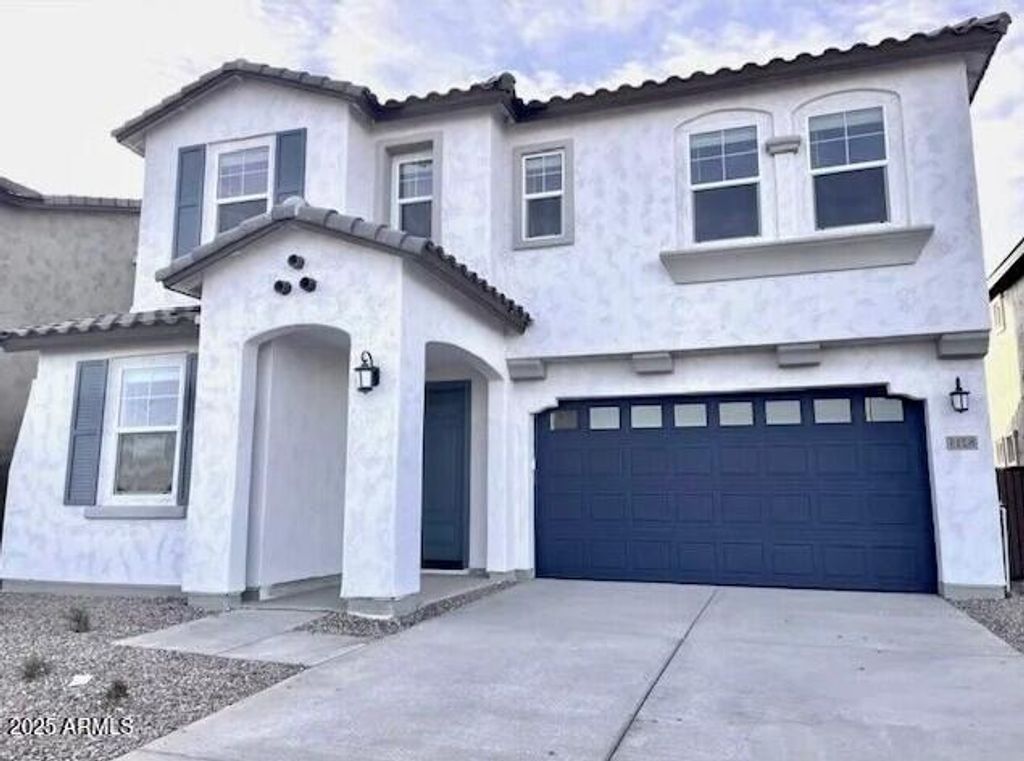 8259 E PETUNIA Avenue, Mesa, AZ 85212