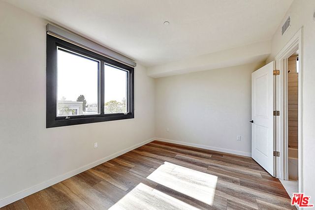 1070 S Bedford Street 205, Los Angeles, CA 90035