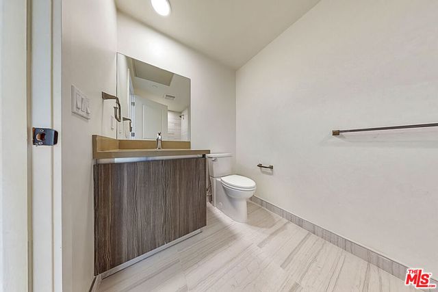 1070 S Bedford Street 205, Los Angeles, CA 90035