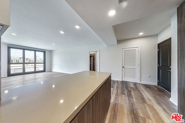 1070 S Bedford Street 205, Los Angeles, CA 90035