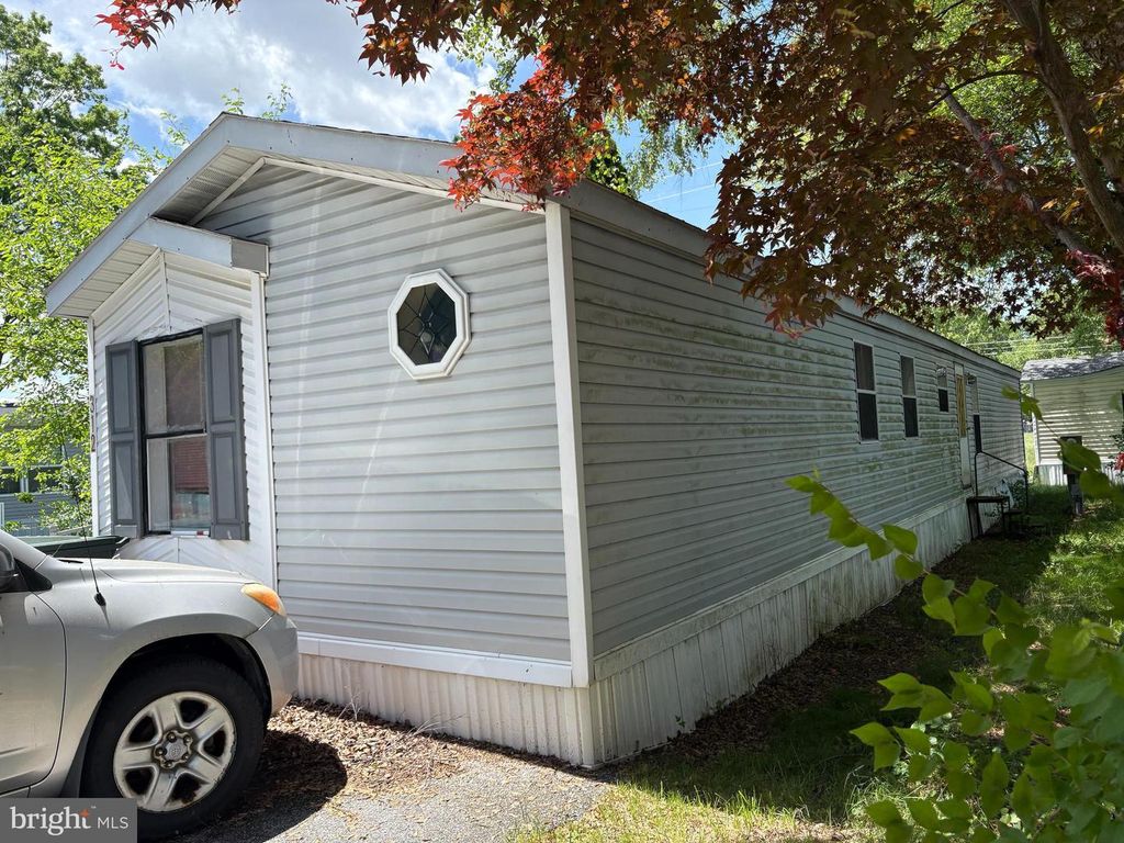 312 BAHAMA CIR, Carlisle, PA 17015