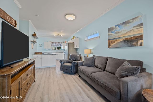 615 N New River Drive Apt D, Holly Ridge, NC 28445