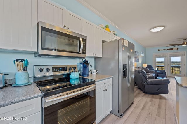 615 N New River Drive Apt D, Holly Ridge, NC 28445