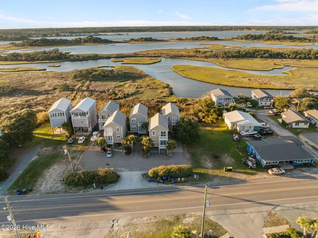 615 N New River Drive Apt D, Holly Ridge, NC 28445