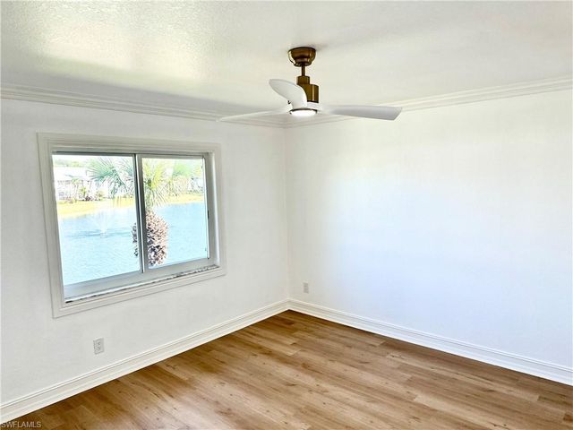 388 Belina DR # 6, Naples, FL 34104