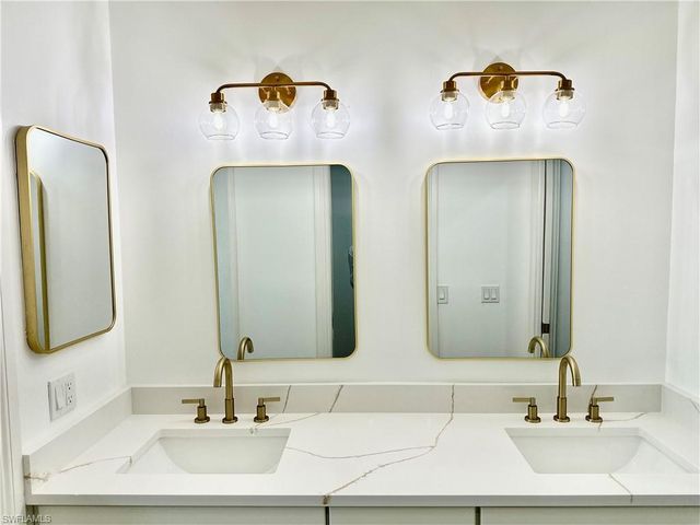 388 Belina DR # 6, Naples, FL 34104