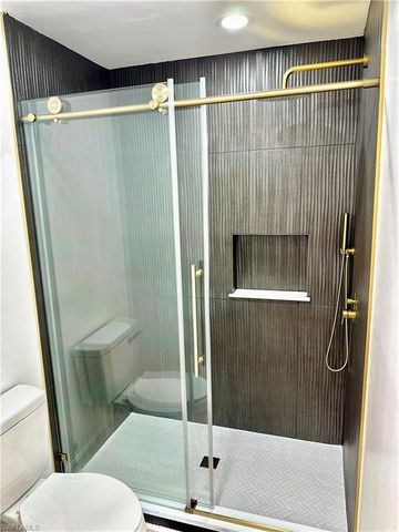 388 Belina DR # 6, Naples, FL 34104