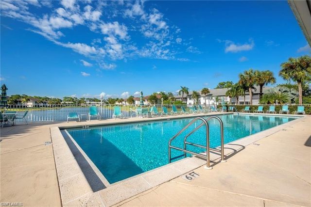 388 Belina DR # 6, Naples, FL 34104