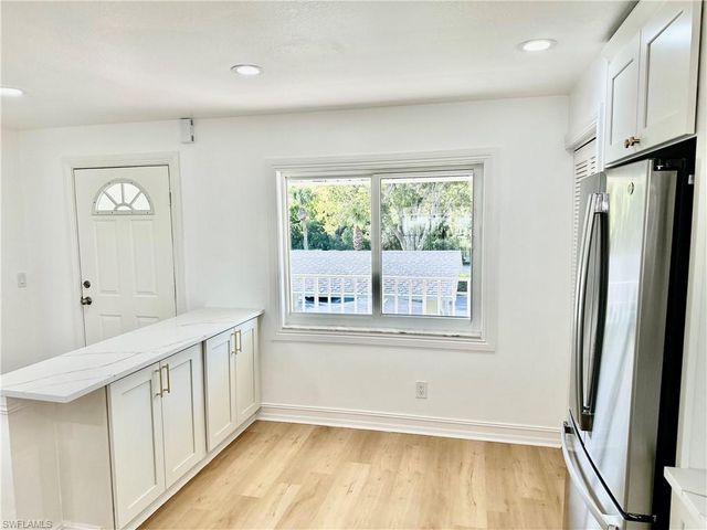 388 Belina DR # 6, Naples, FL 34104