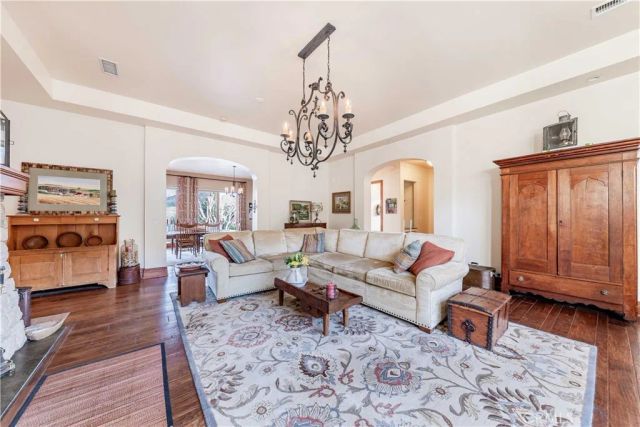 26525 Carancho Road, Temecula, CA 92590