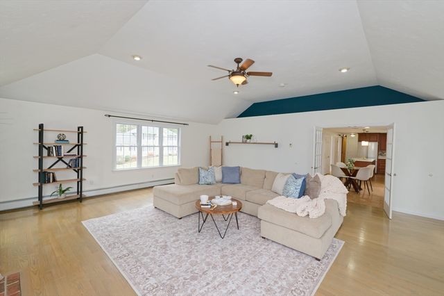 164 Wachusett St, Holden, MA 01520