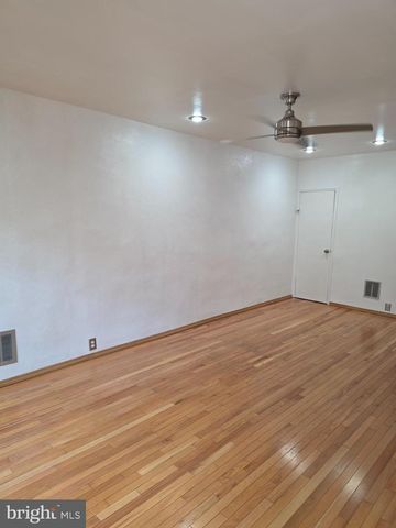 2446 S AMERICAN ST, Philadelphia, PA 19148