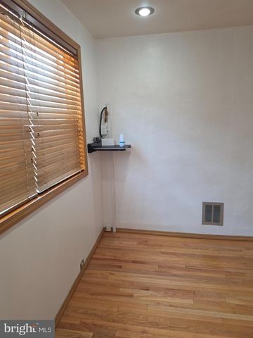 2446 S AMERICAN ST, Philadelphia, PA 19148