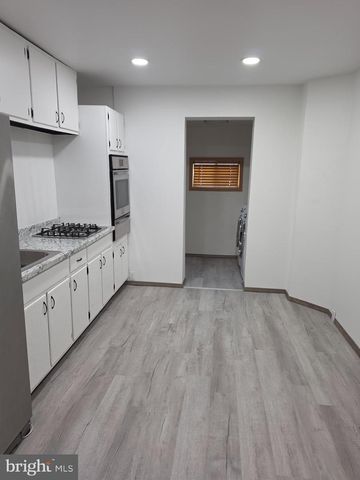 2446 S AMERICAN ST, Philadelphia, PA 19148