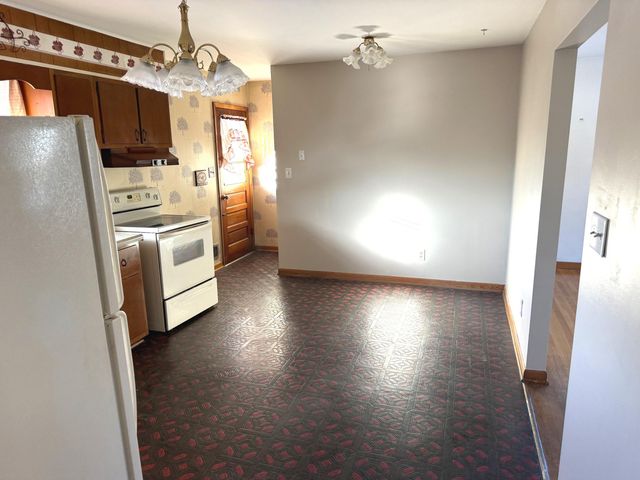 1927 KISKA RD, Salem, VA 24153