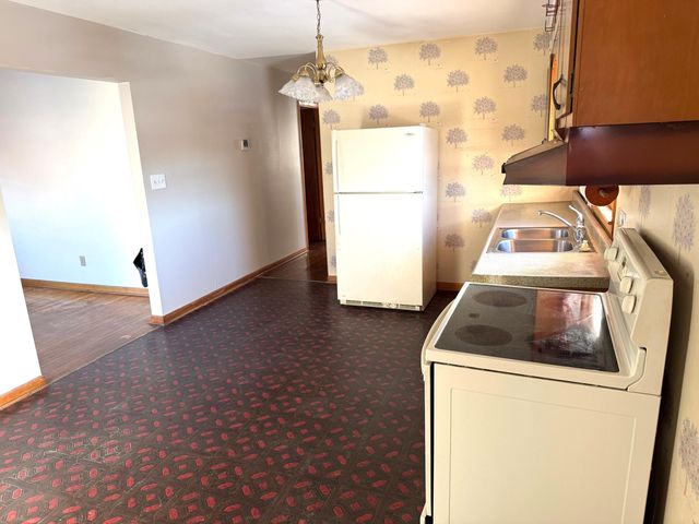 1927 KISKA RD, Salem, VA 24153