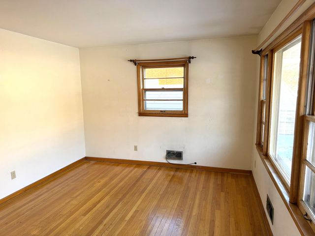 1927 KISKA RD, Salem, VA 24153