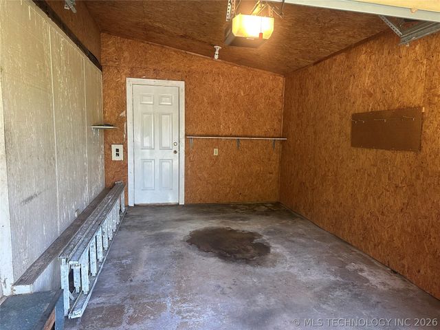631 S Alabama Avenue, Okmulgee, OK 74447