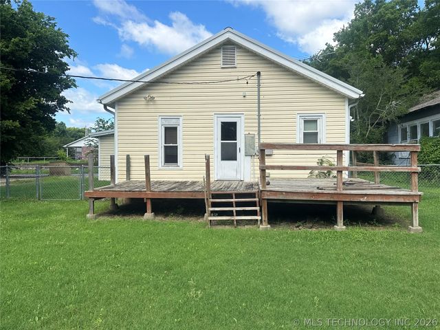 631 S Alabama Avenue, Okmulgee, OK 74447
