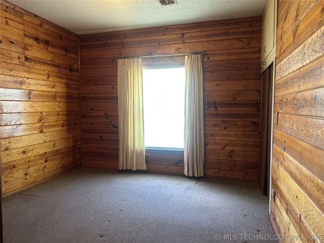 631 S Alabama Avenue, Okmulgee, OK 74447