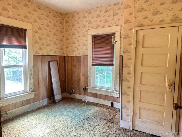 631 S Alabama Avenue, Okmulgee, OK 74447